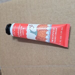Bath & Body Works Hand Cream - Pumpkin Latte